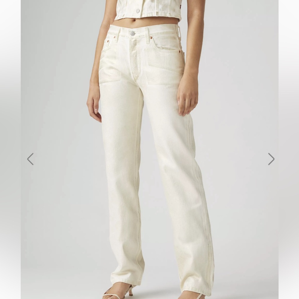Levi's Cream Straight-Leg Jeans - Light Neutral Denim